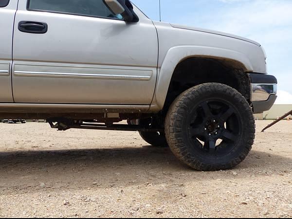 Image of Chevrolet 1500 equipment image 4