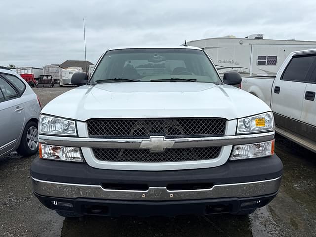 Image of Chevrolet 2500 equipment image 2