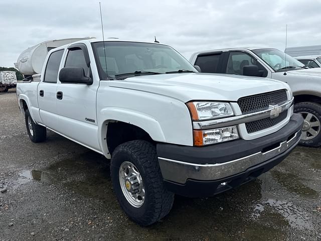 Image of Chevrolet 2500 equipment image 1