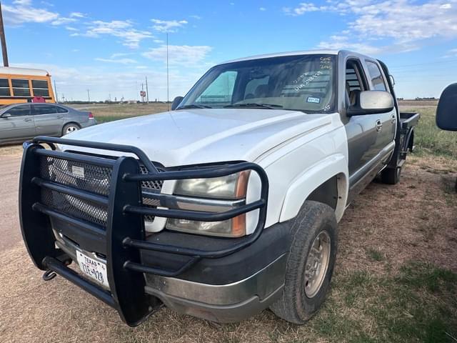 Image of Chevrolet 2500 equipment image 1