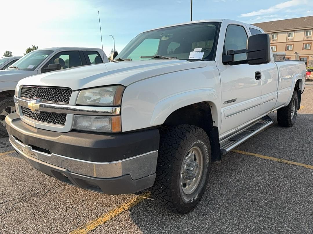 Image of Chevrolet 2500HD Primary image