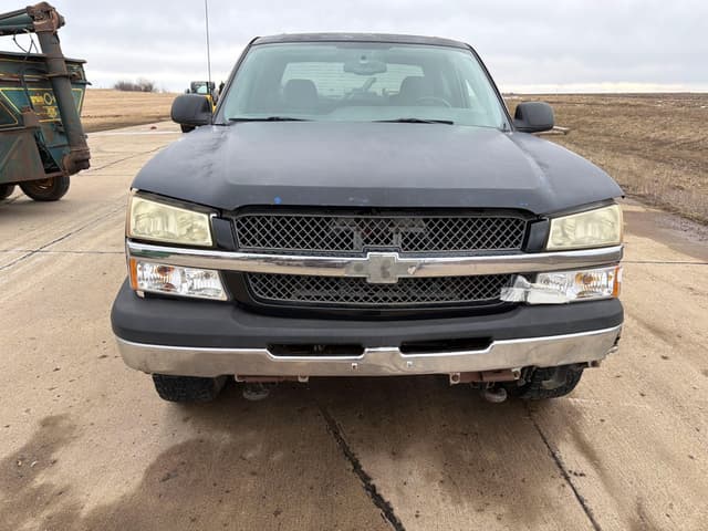 Image of Chevrolet 2500 equipment image 1