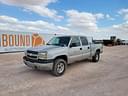 2004 Chevrolet 2500 Image