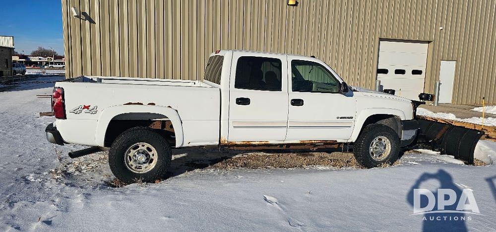 Image of Chevrolet 2500HD Primary image