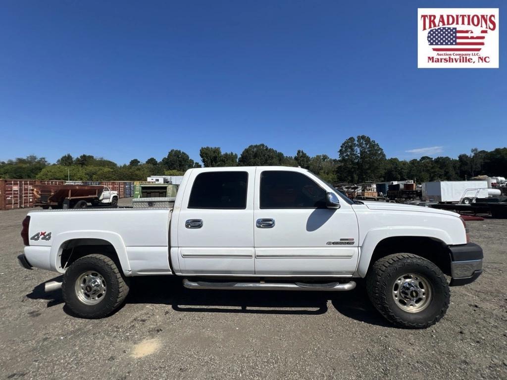 Image of Chevrolet 2500HD Primary image