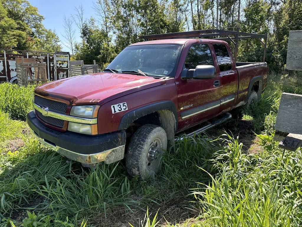 Image of Chevrolet 2500HD Primary image