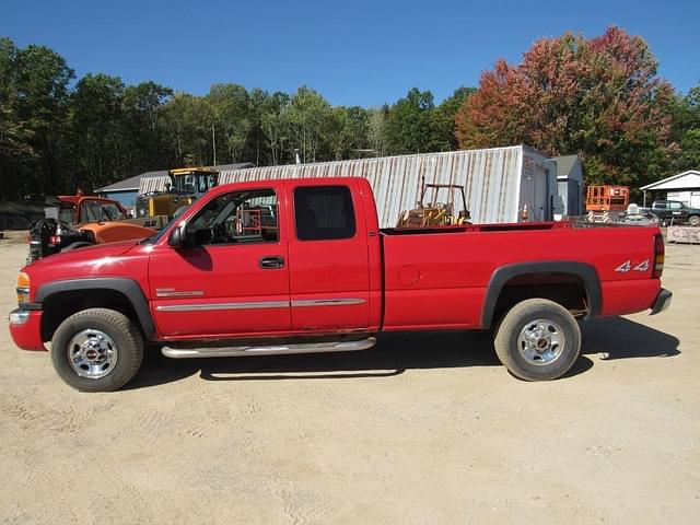 Image of Chevrolet 2500HD equipment image 1