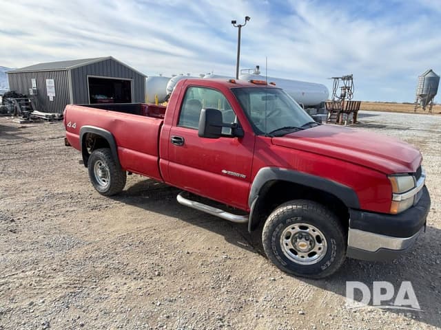 Image of Chevrolet 2500HD equipment image 1