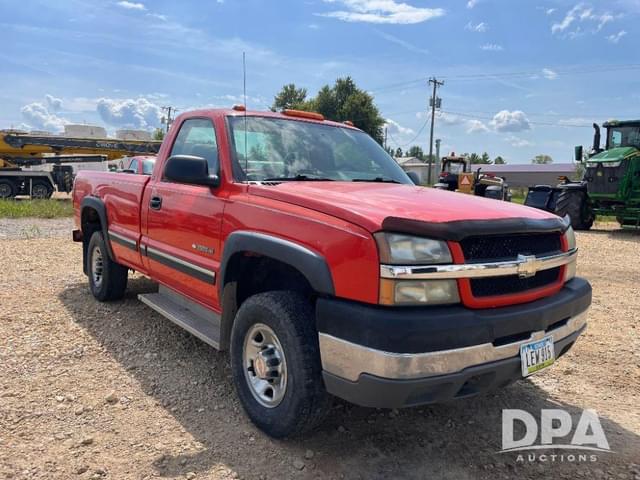 Image of Chevrolet 2500HD equipment image 4