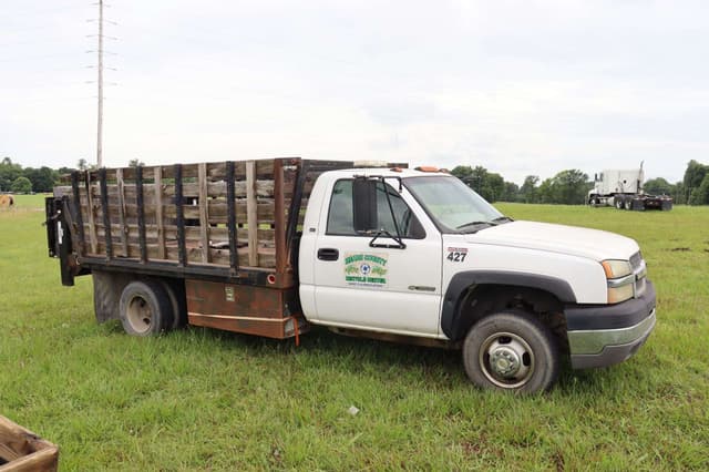 Image of Chevrolet 3500 equipment image 1