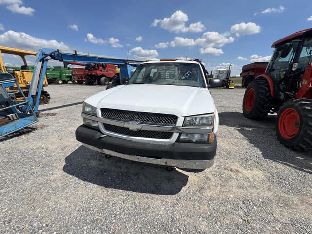 Image of Chevrolet 3500 equipment image 2