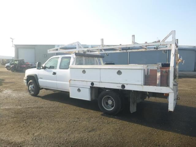 Image of Chevrolet 3500 equipment image 3