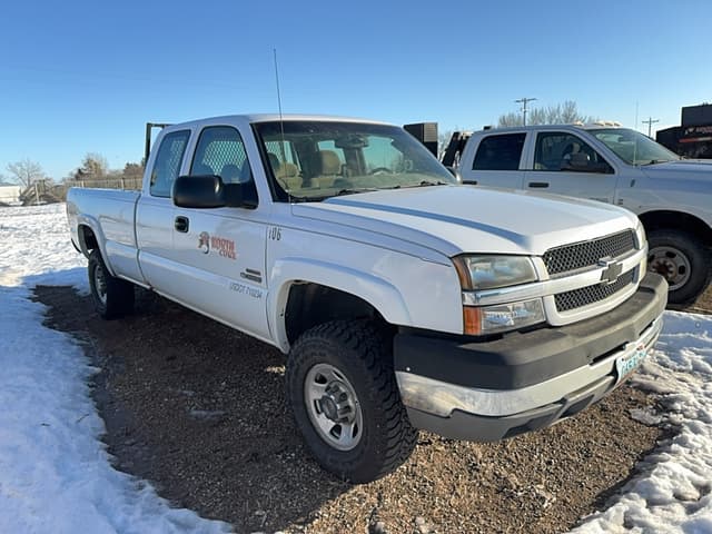 Image of Chevrolet 3500HD equipment image 2