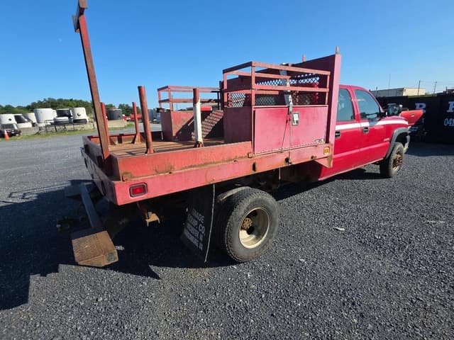 Image of Chevrolet 3500HD equipment image 3