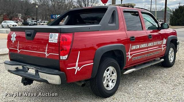 Image of Chevrolet Avalanche equipment image 4