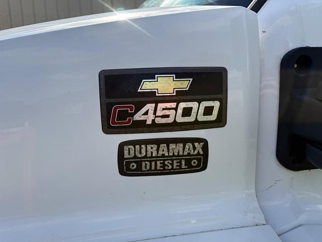 Image of Chevrolet C4500 equipment image 2