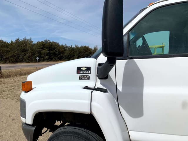 Image of Chevrolet C4500 equipment image 3