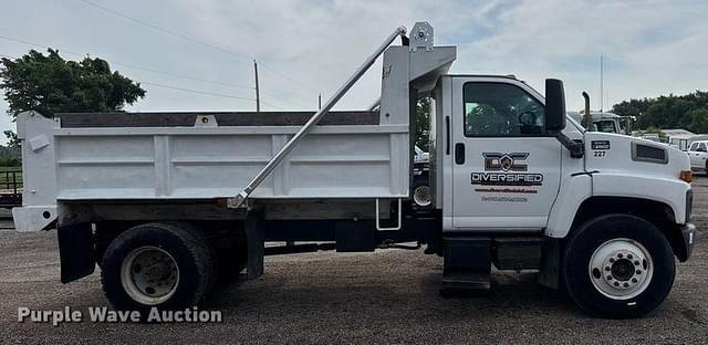 Image of Chevrolet C6500 equipment image 3