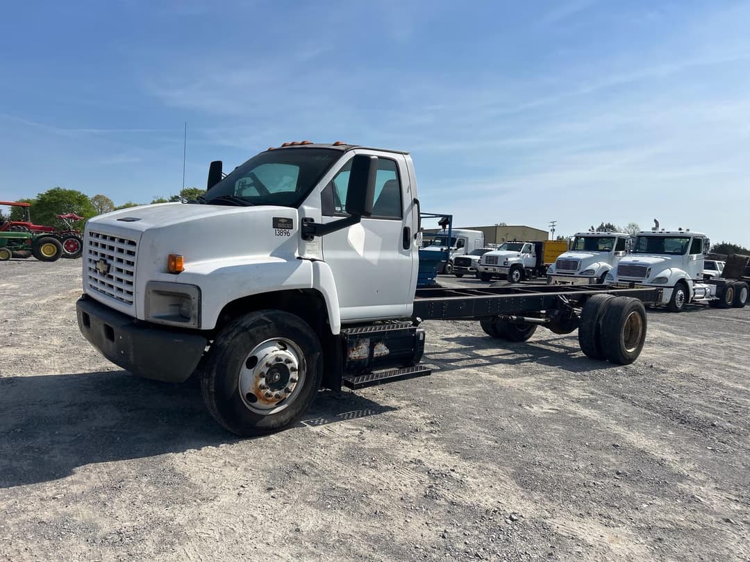 Image of Chevrolet C6500 Primary image