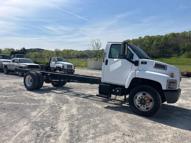 Image of Chevrolet C6500 equipment image 4