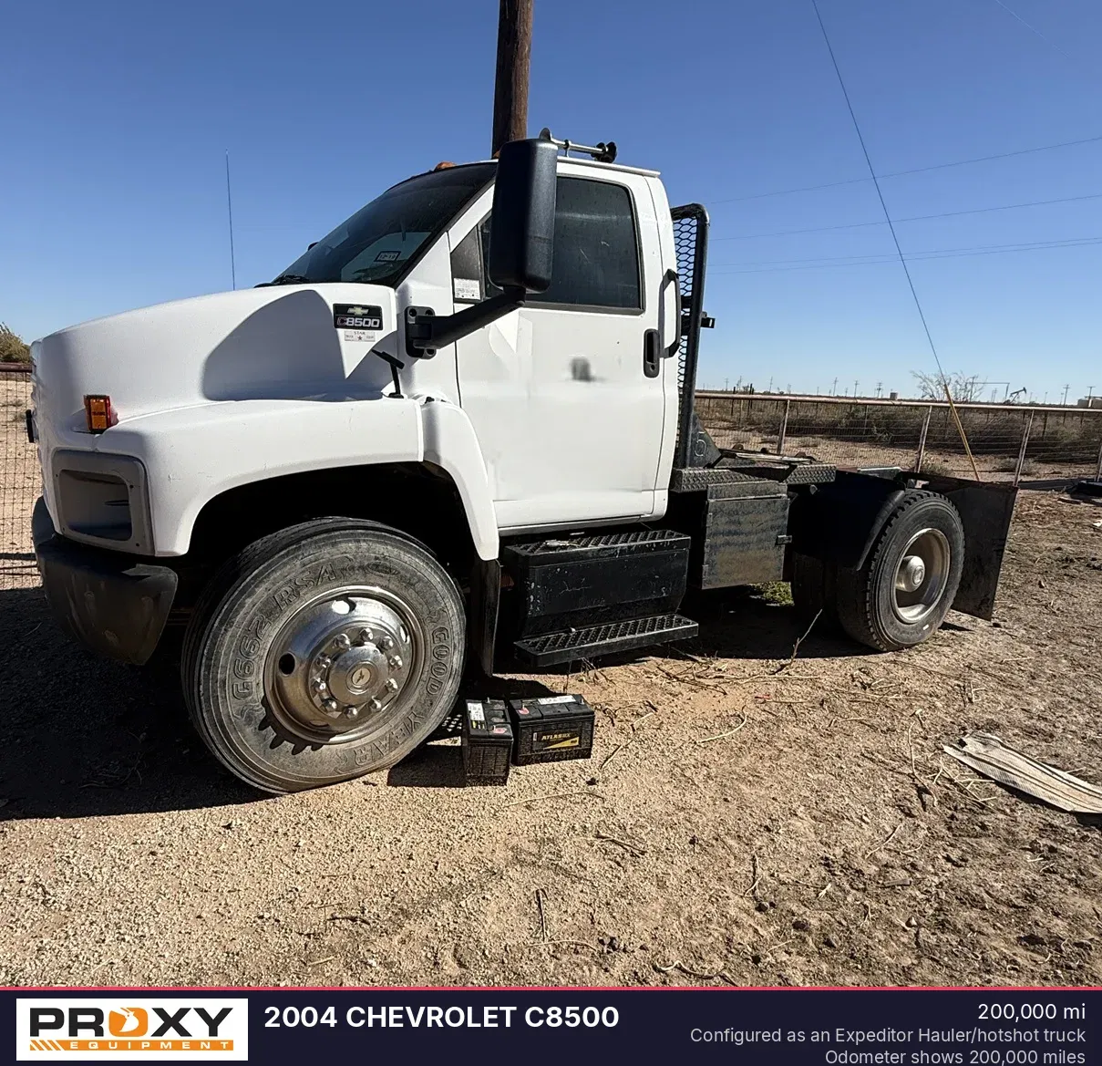 2004 Chevrolet C8500 Equipment Image0