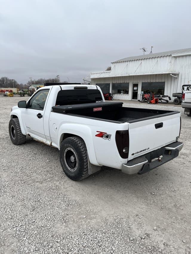 Image of Chevrolet Colorado equipment image 2