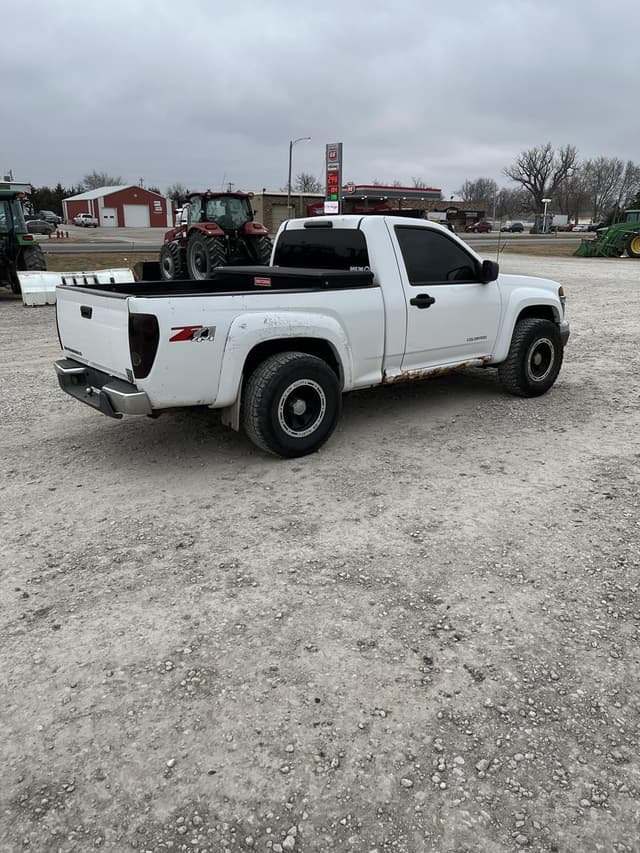 Image of Chevrolet Colorado equipment image 4