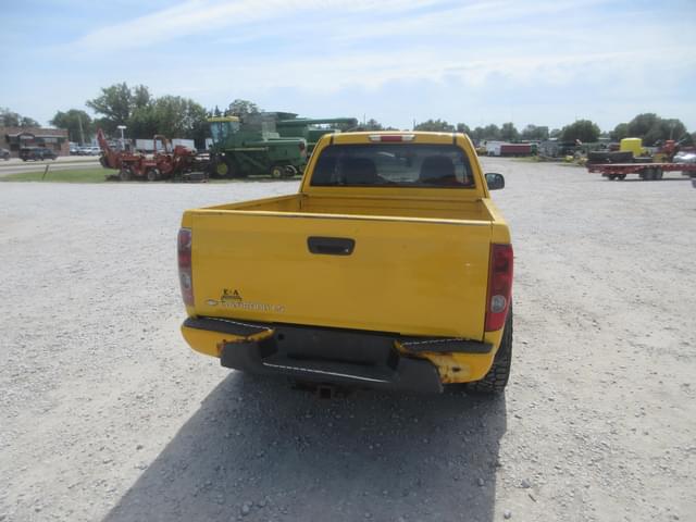 Image of Chevrolet Colorado equipment image 4