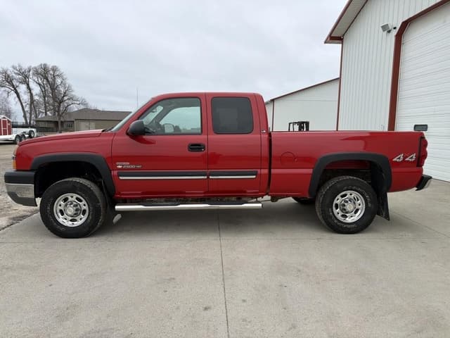 Image of Chevrolet 2500HD equipment image 1
