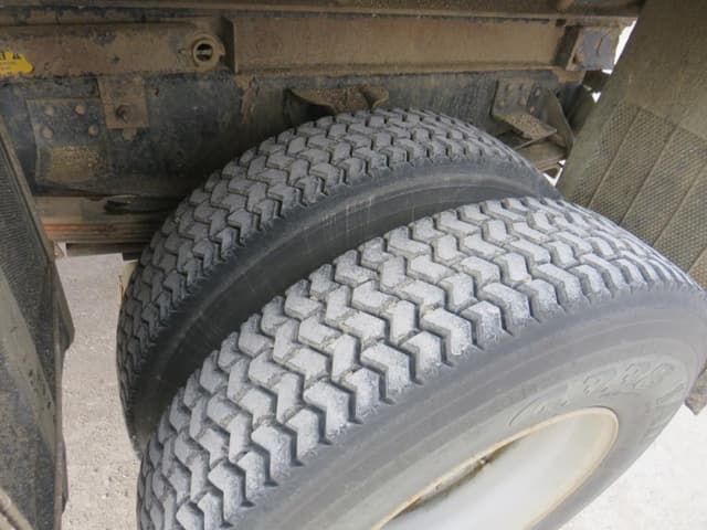 Image of Chevrolet C8500 equipment image 3