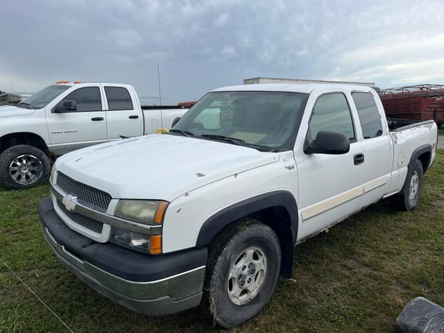 Image of Chevrolet 1500 equipment image 1