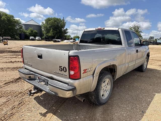 Image of Chevrolet 1500 equipment image 4