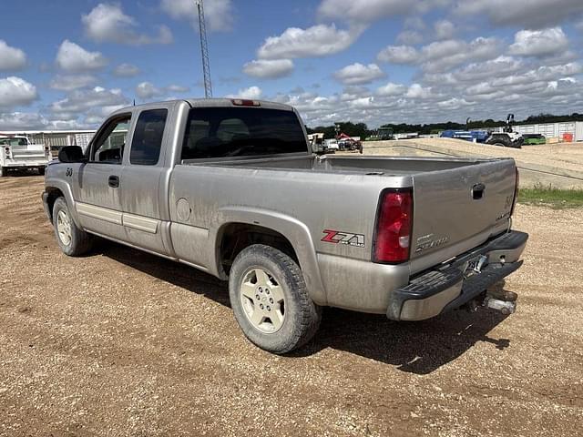Image of Chevrolet 1500 equipment image 2