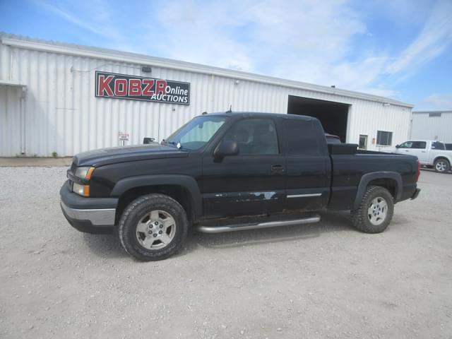 Image of Chevrolet 1500 equipment image 1