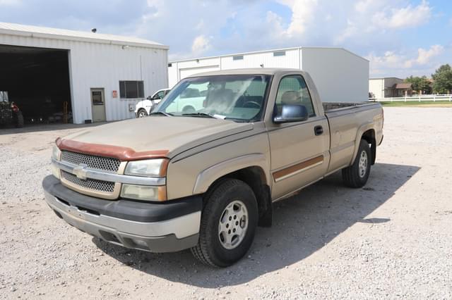 Image of Chevrolet 1500 equipment image 3