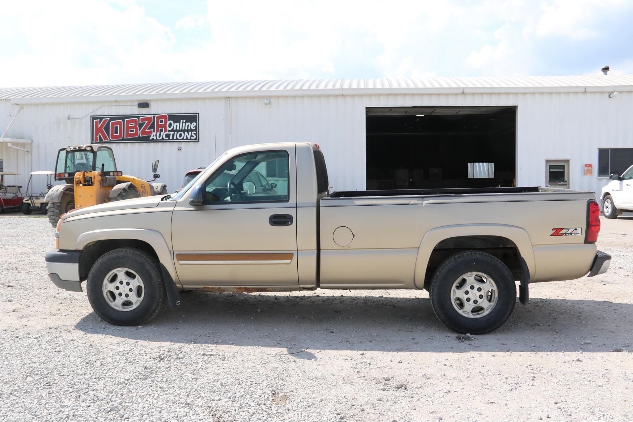 2004 Chevrolet 1500 Equipment Image0