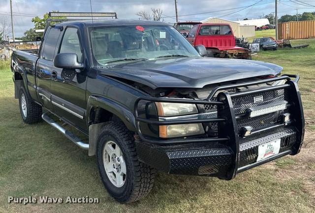 Image of Chevrolet 1500 equipment image 2