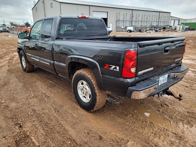 Image of Chevrolet 1500 equipment image 3