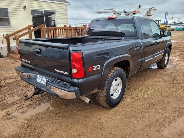 Image of Chevrolet 1500 equipment image 2