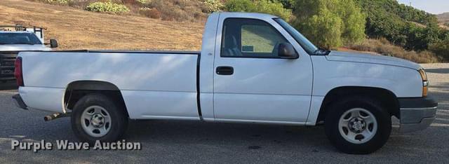 Image of Chevrolet 1500 equipment image 3