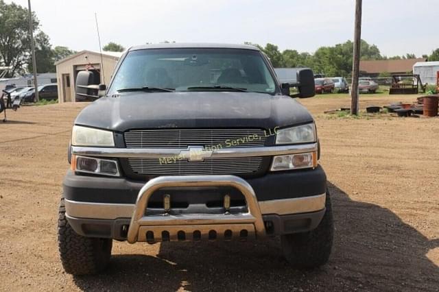 Image of Chevrolet 2500 equipment image 4
