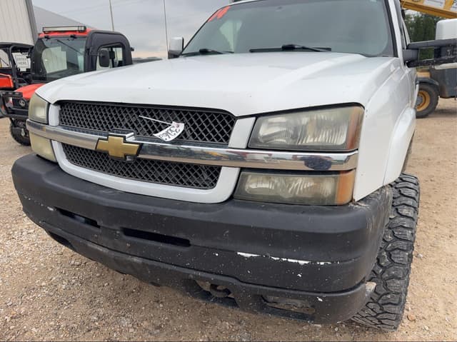 Image of Chevrolet 2500 equipment image 2