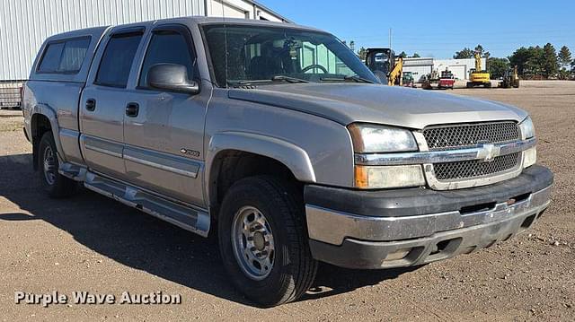 Image of Chevrolet 2500 equipment image 2