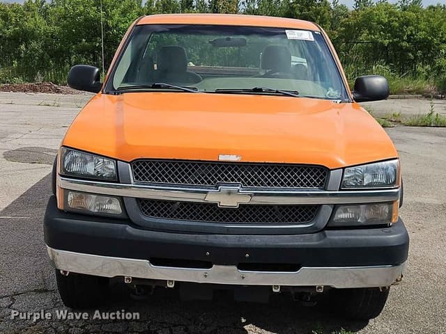 Image of Chevrolet 2500HD equipment image 1