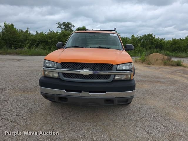 Image of Chevrolet 2500HD equipment image 1