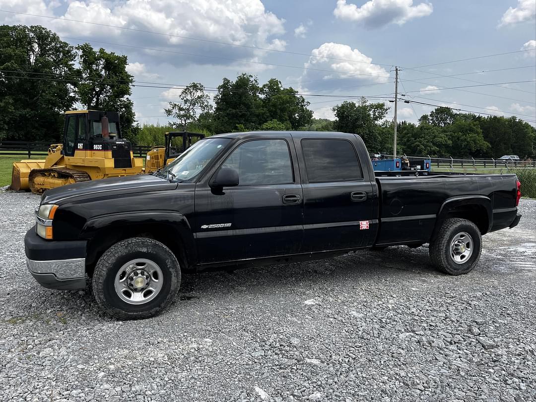 Image of Chevrolet 2500HD Primary image