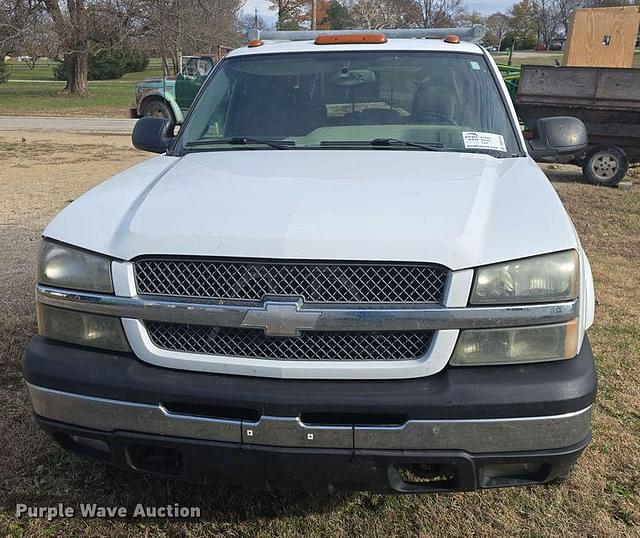 Image of Chevrolet 2500 equipment image 1