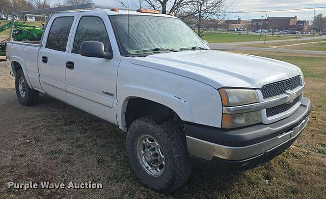 Image of Chevrolet 2500 equipment image 2