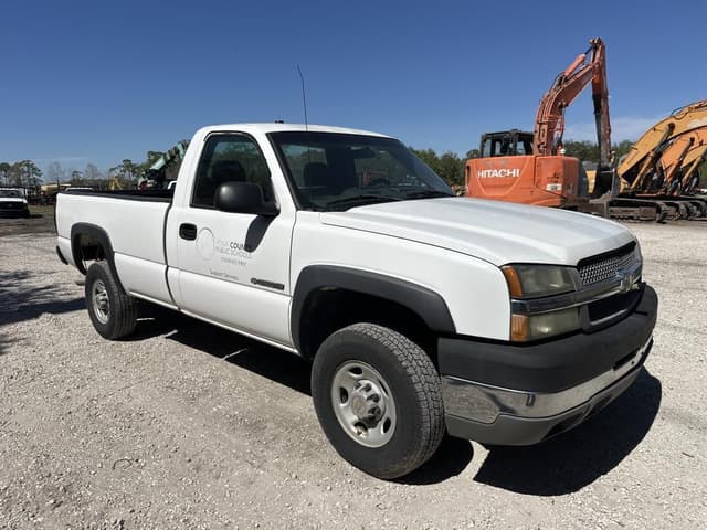 Image of Chevrolet 2500HD equipment image 3
