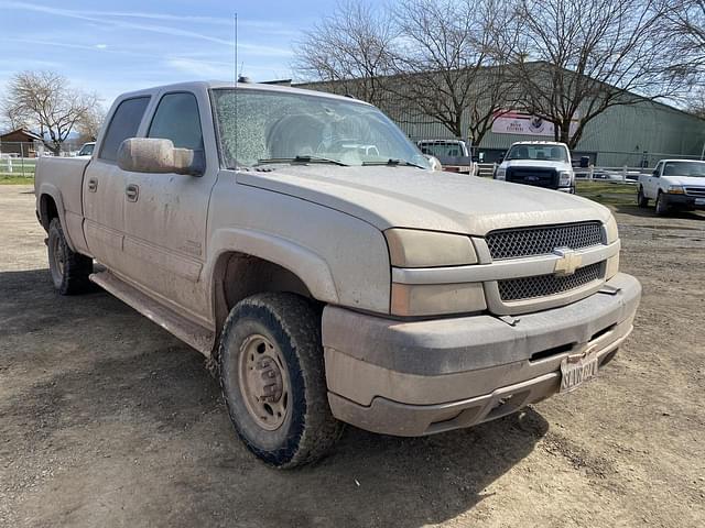 Image of Chevrolet 2500HD equipment image 1